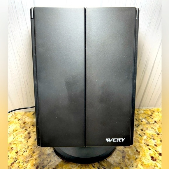 Weily fold out make up mirror - Picture 2 of 15